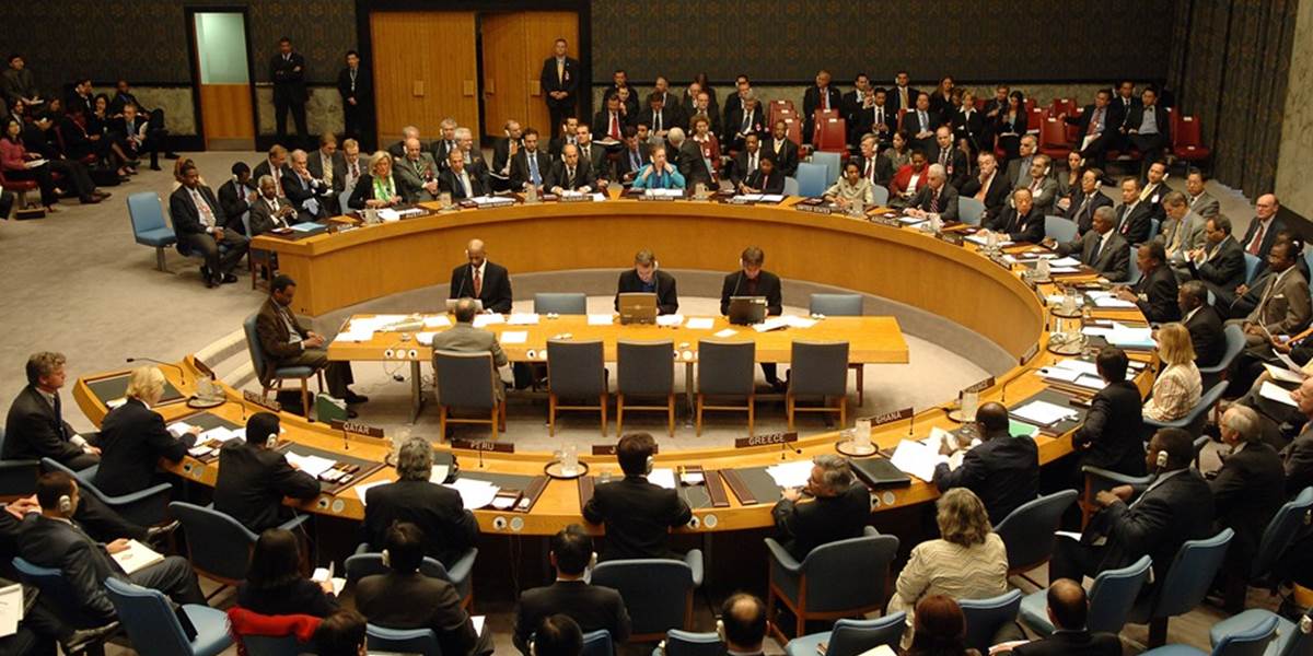 BR OSN predĺžila mierovú misiu v Bosne, Rusko sa zdržalo hlasovania
