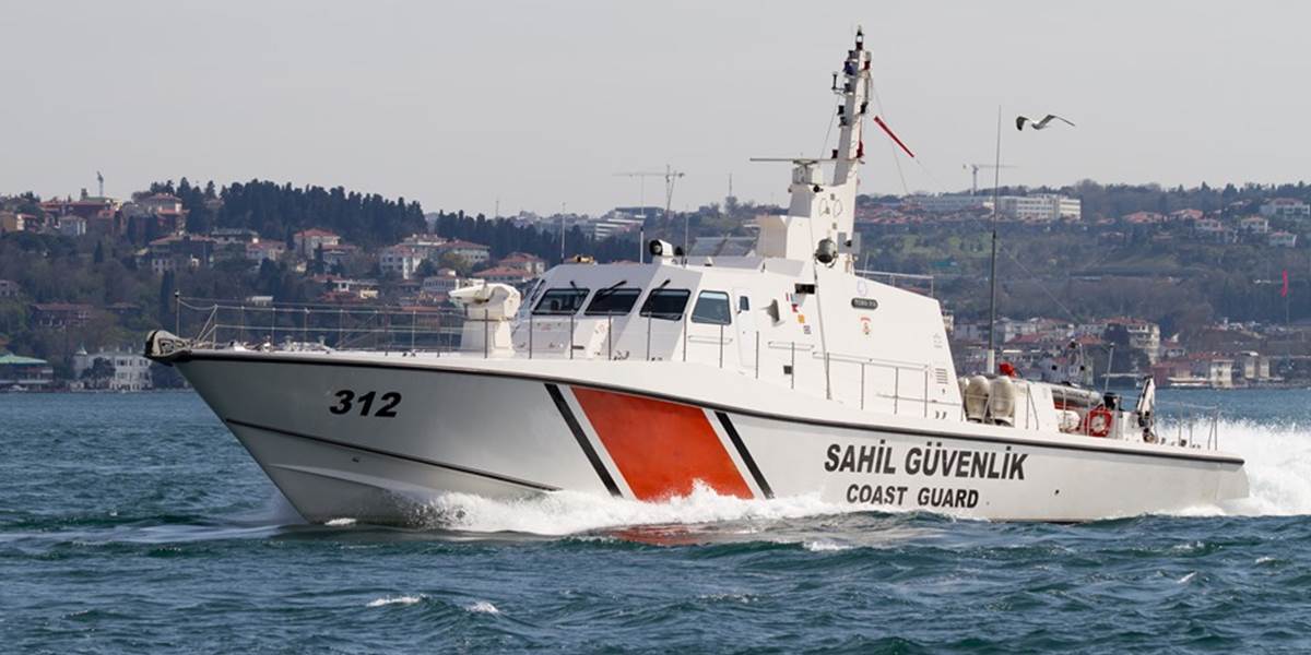 Osem námorníkov je nezvestných po útoku na egyptskú pobrežnú hliadku