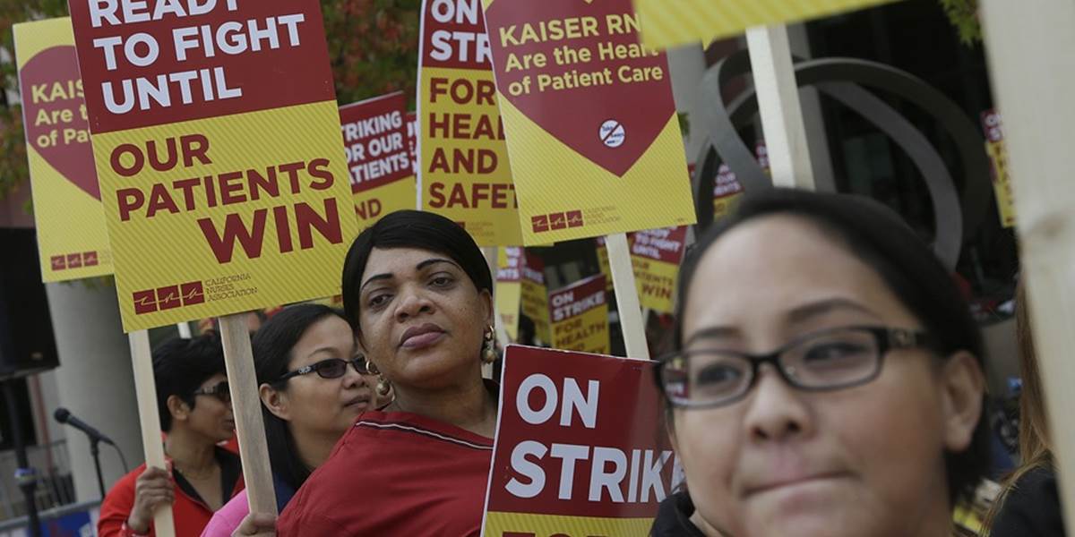 Desaťtisíce amerických zdravotných sestier protestujú proti zlej ochrane pred ebolou