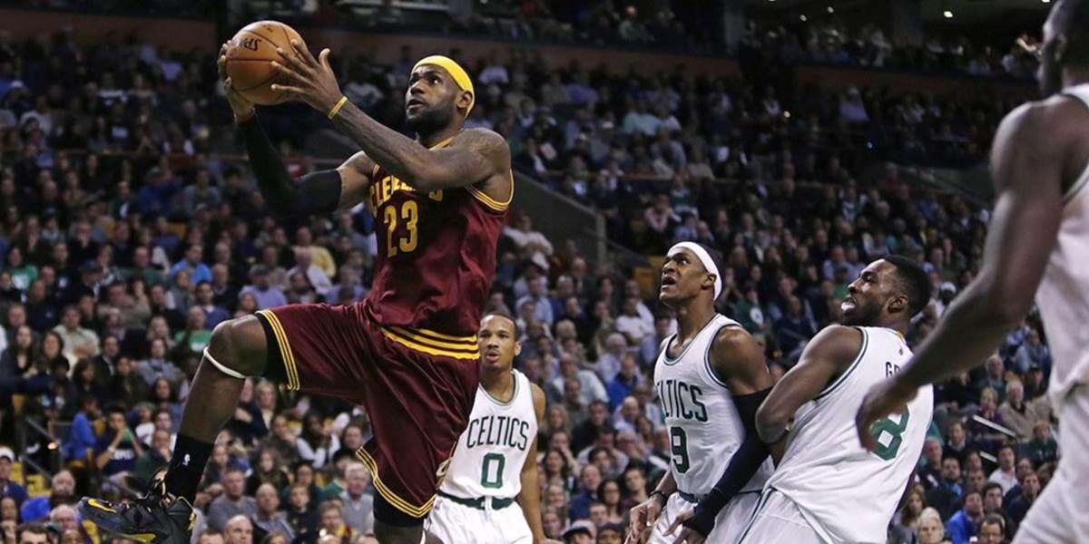 NBA: Cleveland v závere otočil duel v Bostone, obrat režíroval 41-bodový James