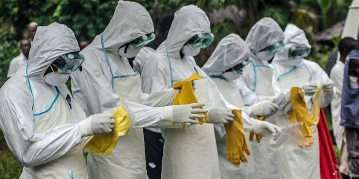 Zdravotníci sú zúfalí: V Afrike vznikajú nové ohniská eboly!