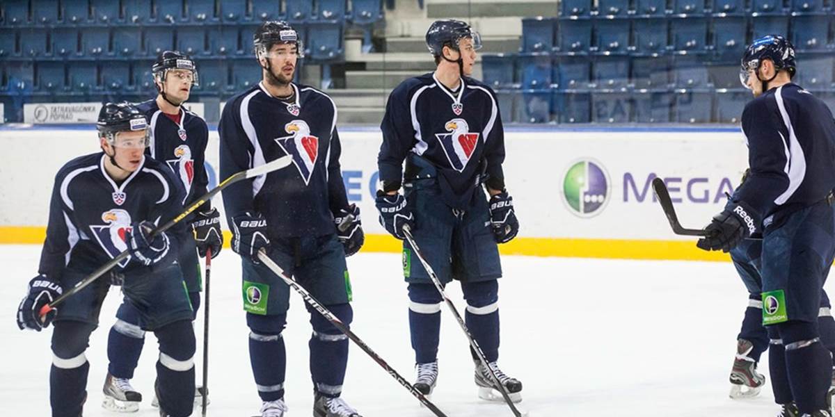 KHL: Slovan s Omskom a Ufou o pol hodinu neskôr