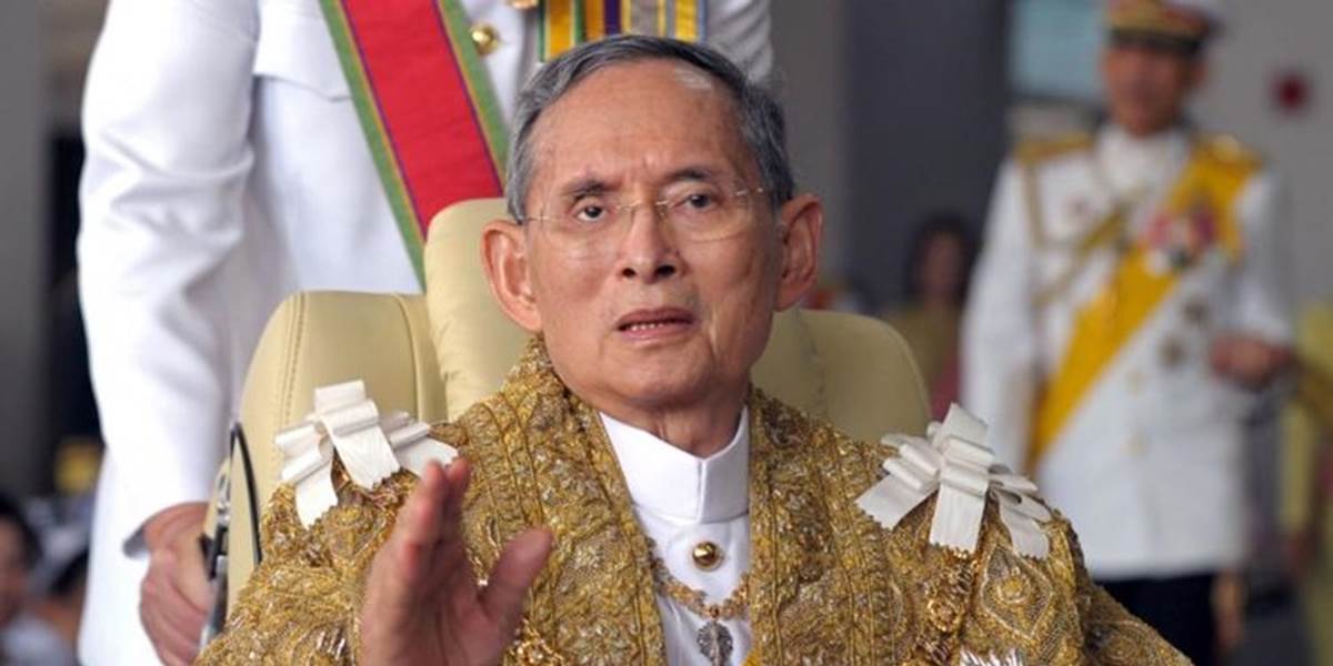 Moderátor thajského rádia dostal za urážku kráľa 5 rokov väzenia