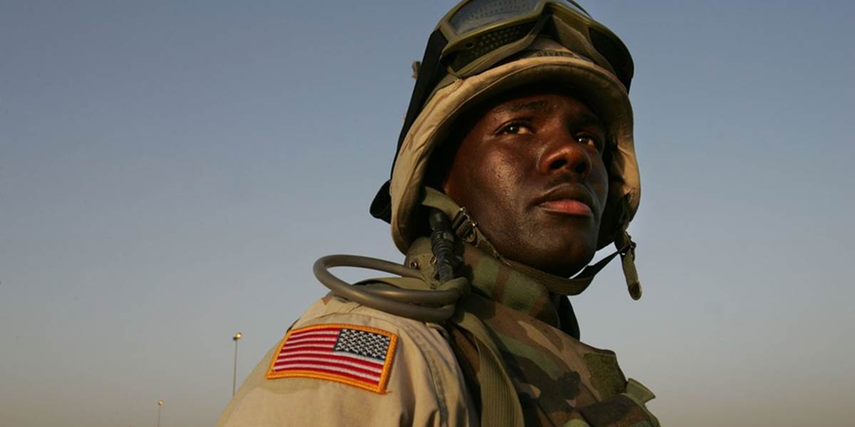Americkým vojakom nariadili nenosiť uniformy v civile