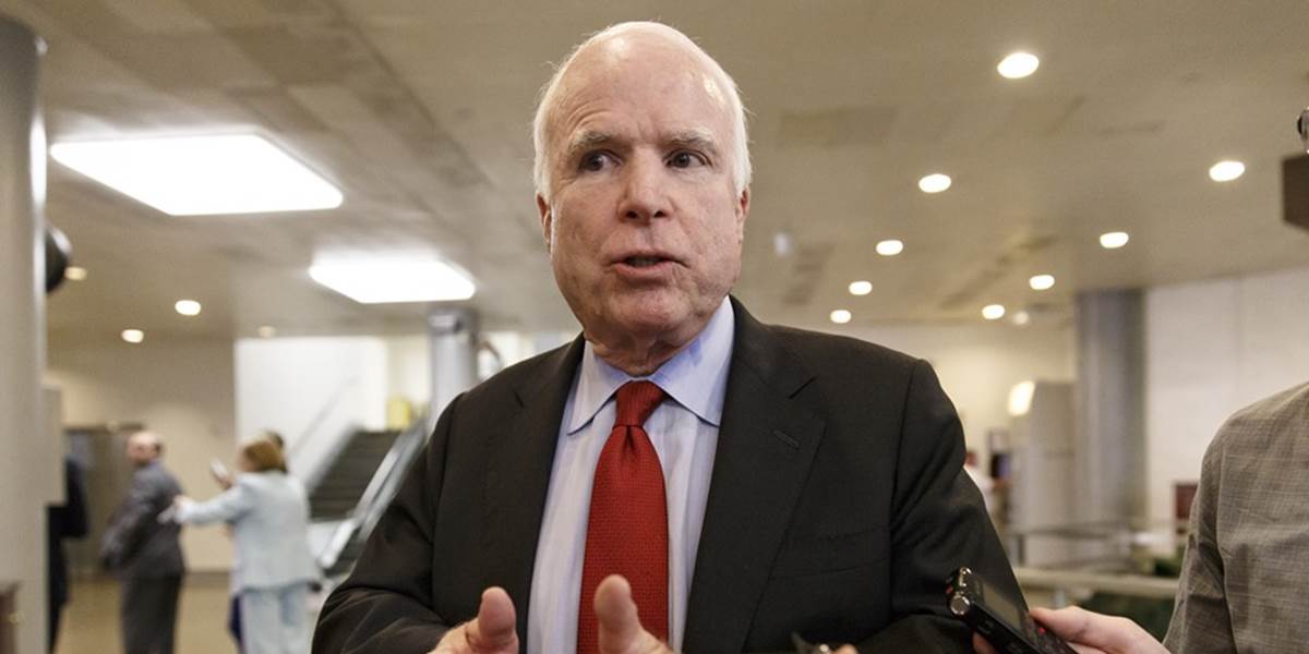 Senátor McCain verejne kritizoval českého prezidenta