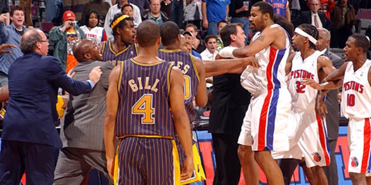 Uplynulo desaťročie od najväčšej bitky v dejinách NBA