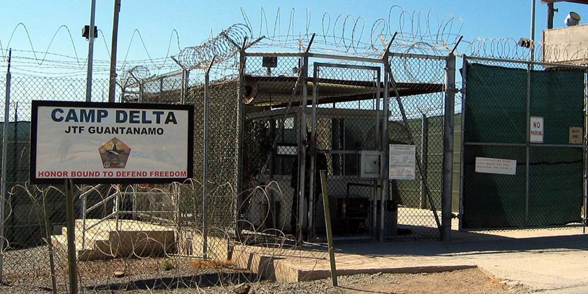 USA poslali dvoch väzňov z Guantánama na Slovensko