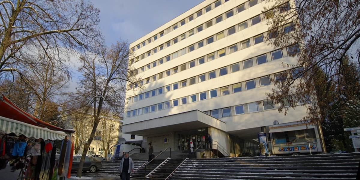 Nemocnice dlhovali SP na konci októbra 114 mil. eur