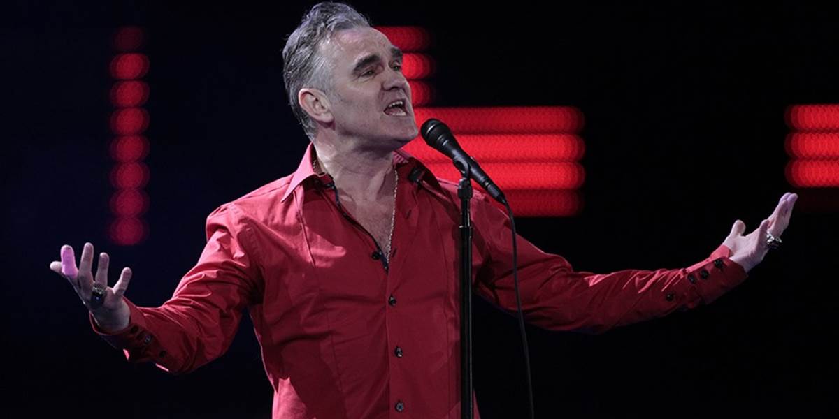 Morrissey pre poznámky fanúšika predčasne ukončil koncert