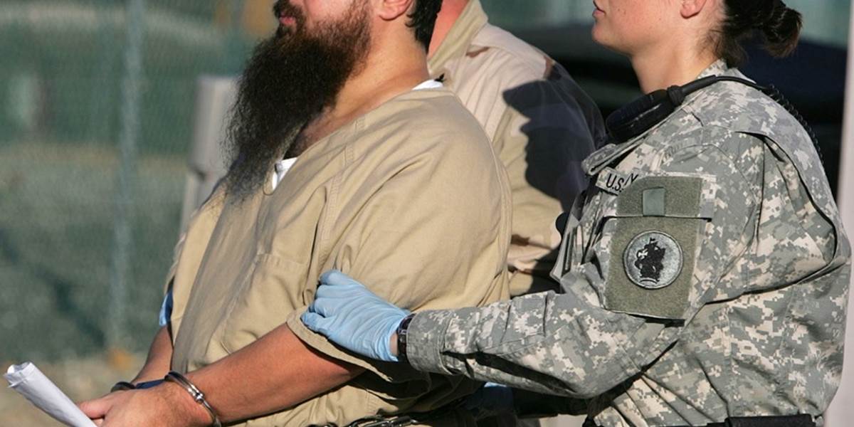 USA prepustili z Guantánama po 12 rokoch saudského väzňa, vracia sa domov