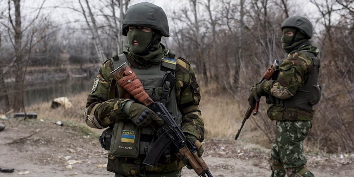 V bojoch so separatistami zahynuli ďalší traja ukrajinskí vojaci