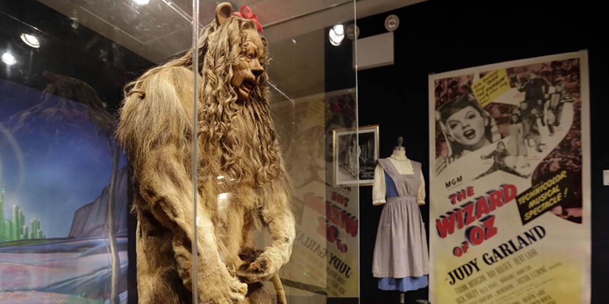 Vydražili kostým leva zo snímky Čarodejník z krajiny Oz