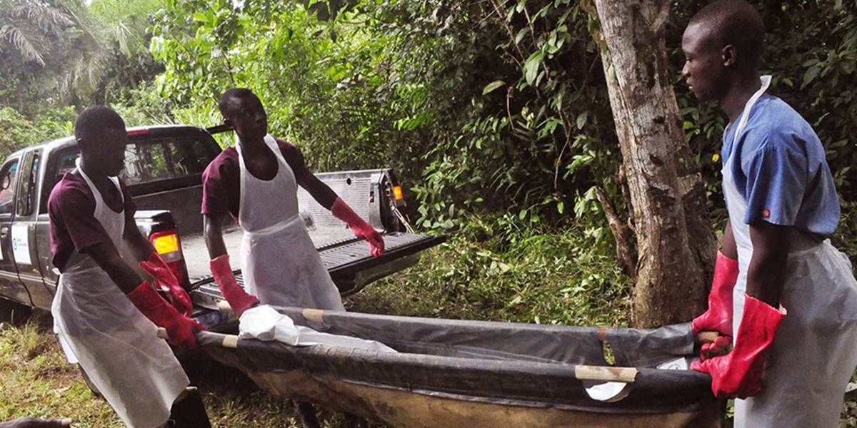 Pohrební zriadenci v Sierre Leone štrajkovali: Na ulici nechali 15 obetí eboly