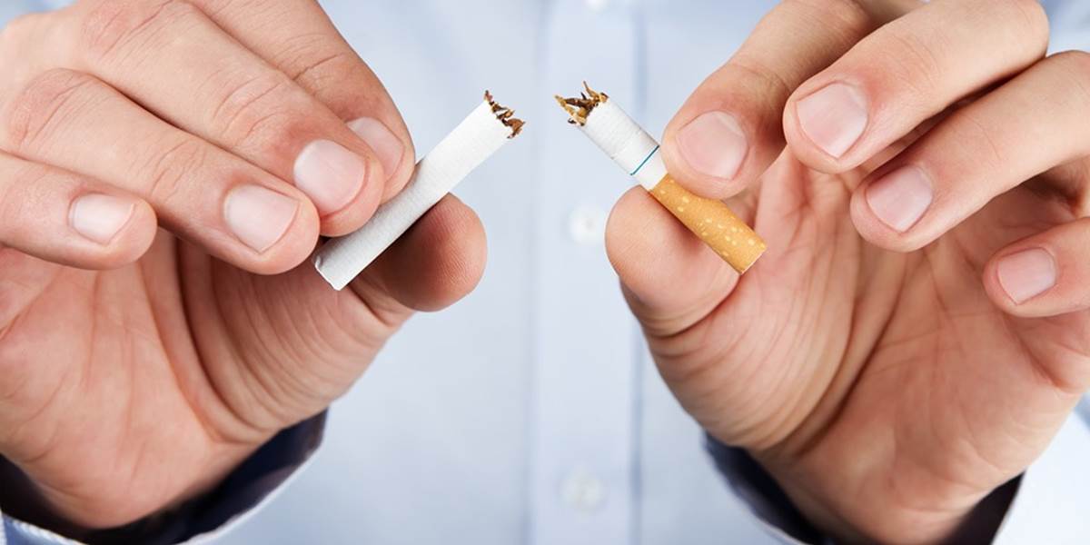 Percento dospelých fajčiarov v USA kleslo na historické dno