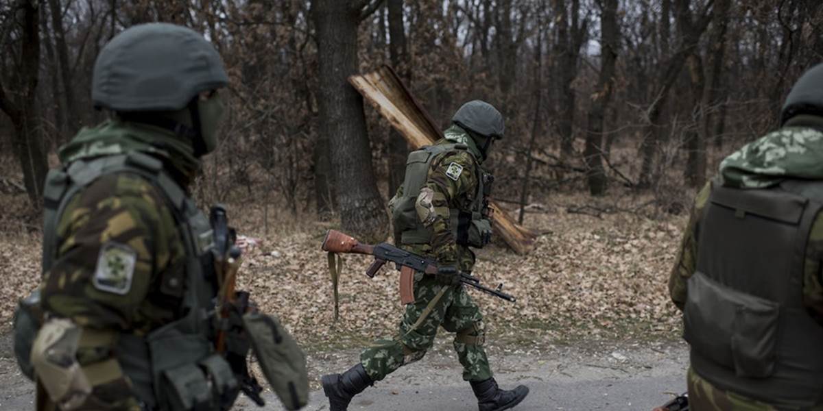 Na pozorovateľov OBSE na Ukrajine znovu strieľali