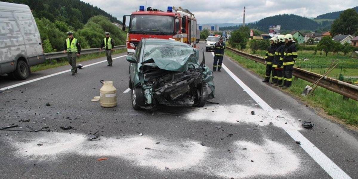 Vážna dopravná nehoda pri Šali: Zomrela žena (†41) a jej štyri adoptované deti