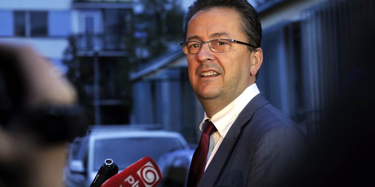 Minister obrany bude o každom nákupe techniky vopred informovať výbor