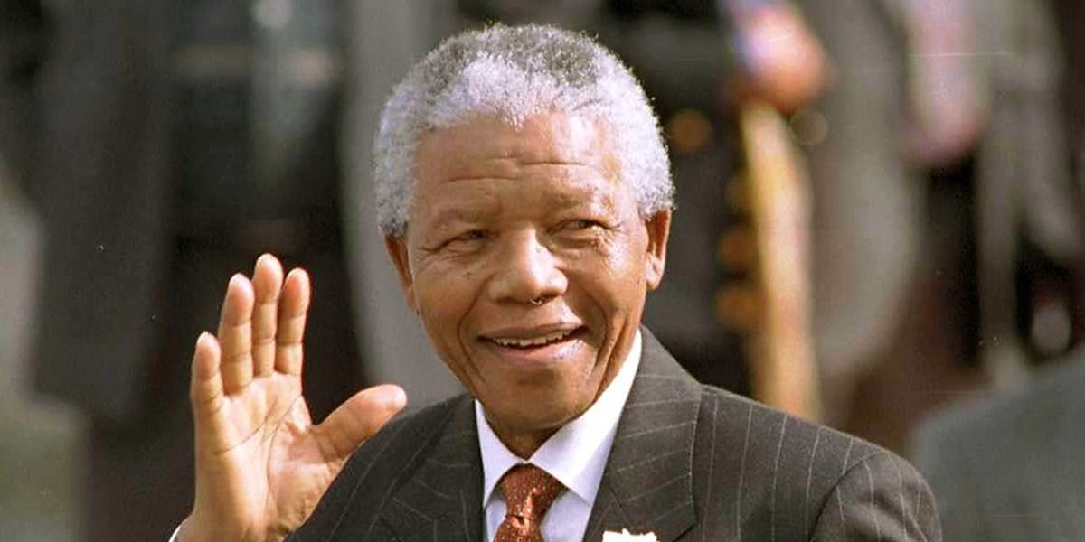Pred rokom zomrel Nelson Mandela