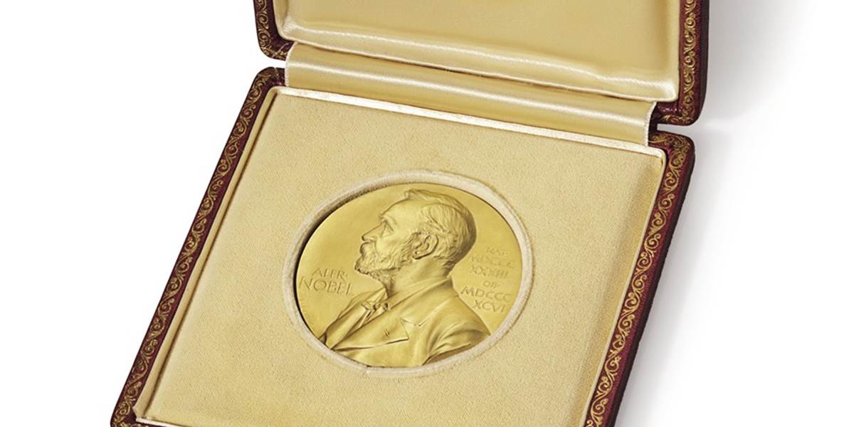 Neznámy dražiteľ zaplatil za Nobelovu cenu takmer 5 miliónov dolárov