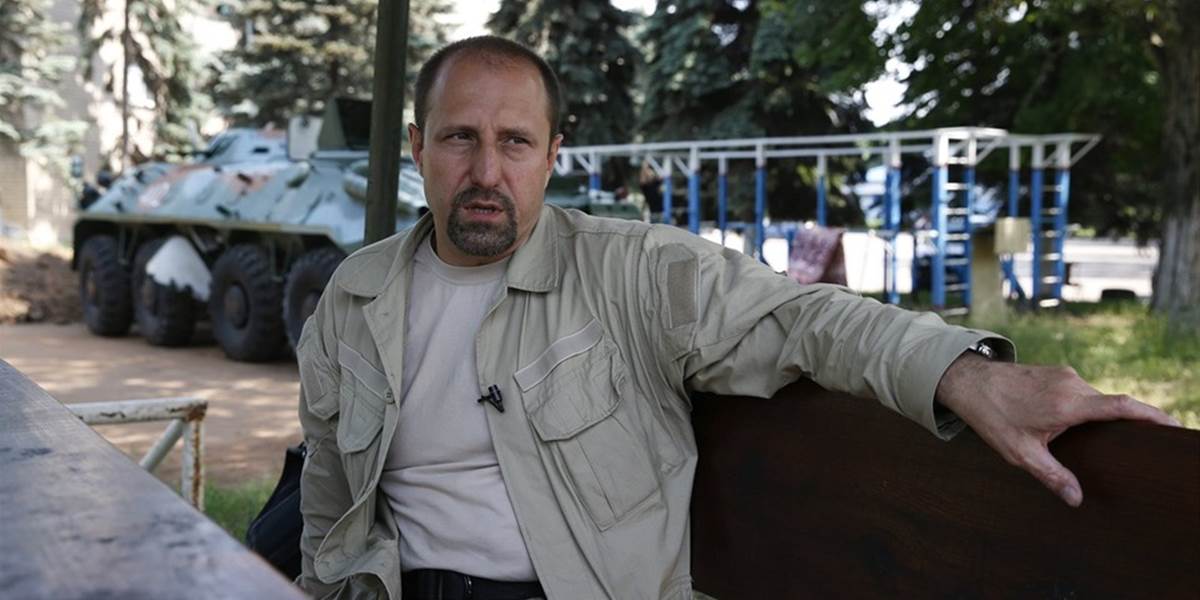 Veliteľ separatistov priznal, že obytné štvrte využívajú na krytie