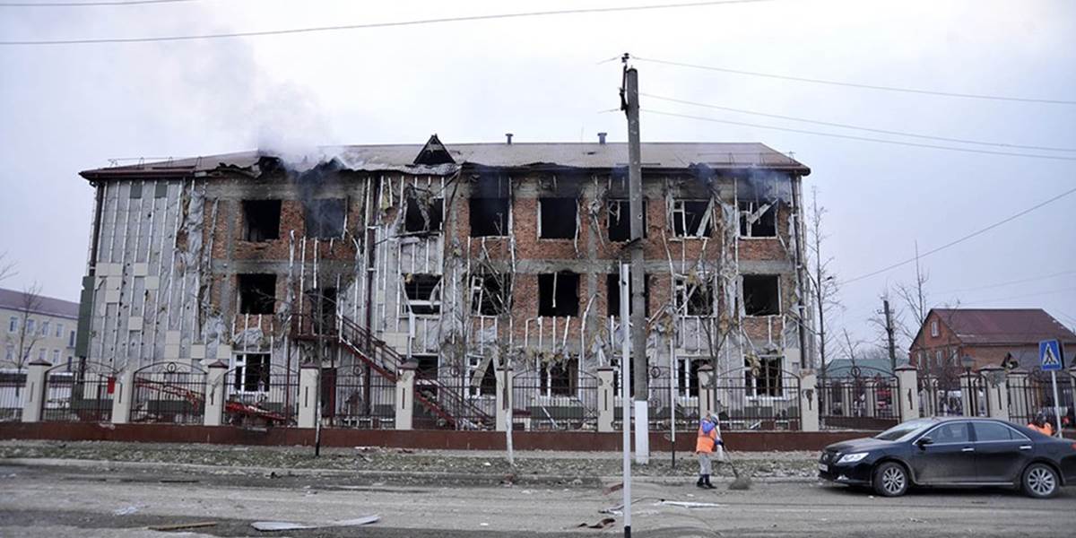 Počet obetí ruského zásahu proti militantom v Čečensku stúpol na 14