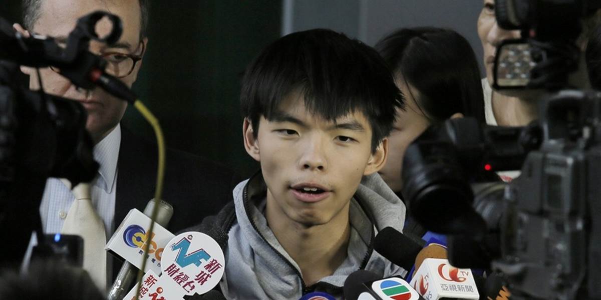 Vodca protestov, tínedžer Joshua Wong, ukončil hladovku