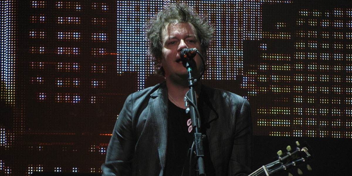 Gitarista kapely Green Day má rakovinu hltana