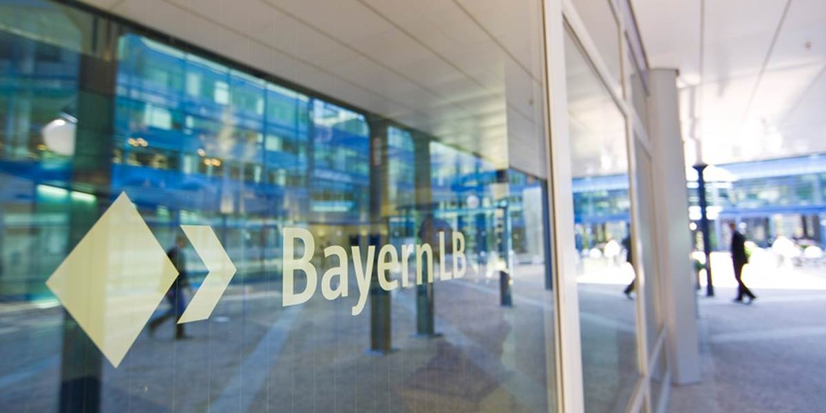 Nemecká banka BayernLB žiada od Rakúska 2,4 miliardy