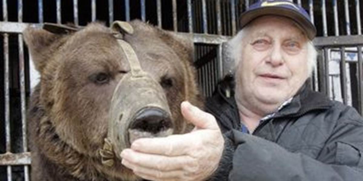 Zomrel slávny kroriteľ medveďov Karel Berousek