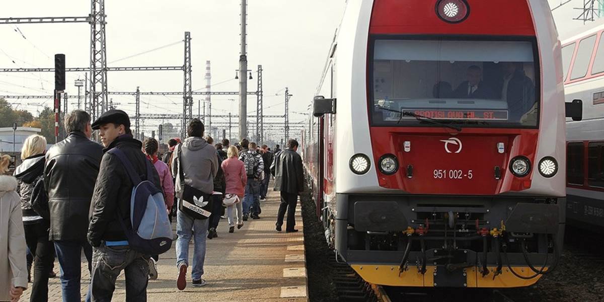 Účet za vlaky zadarmo: Pridaných 105 vlakov bude stáť Železničnú spoločnosť 11 miliónov eur!
