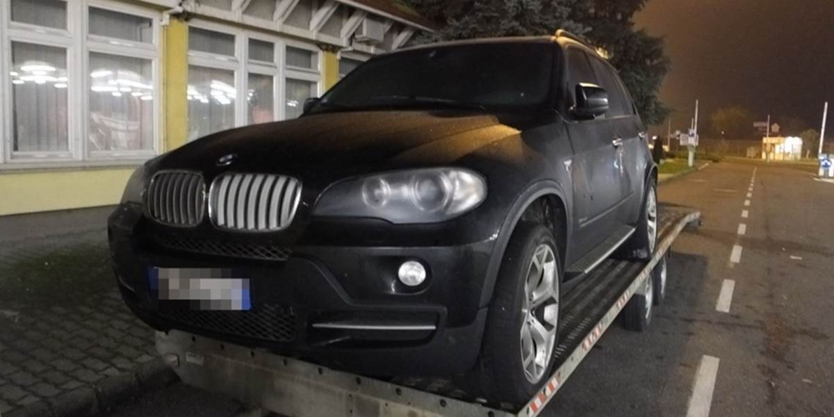 Slovákovi zhabali na rumunských hraniciach BMW X5
