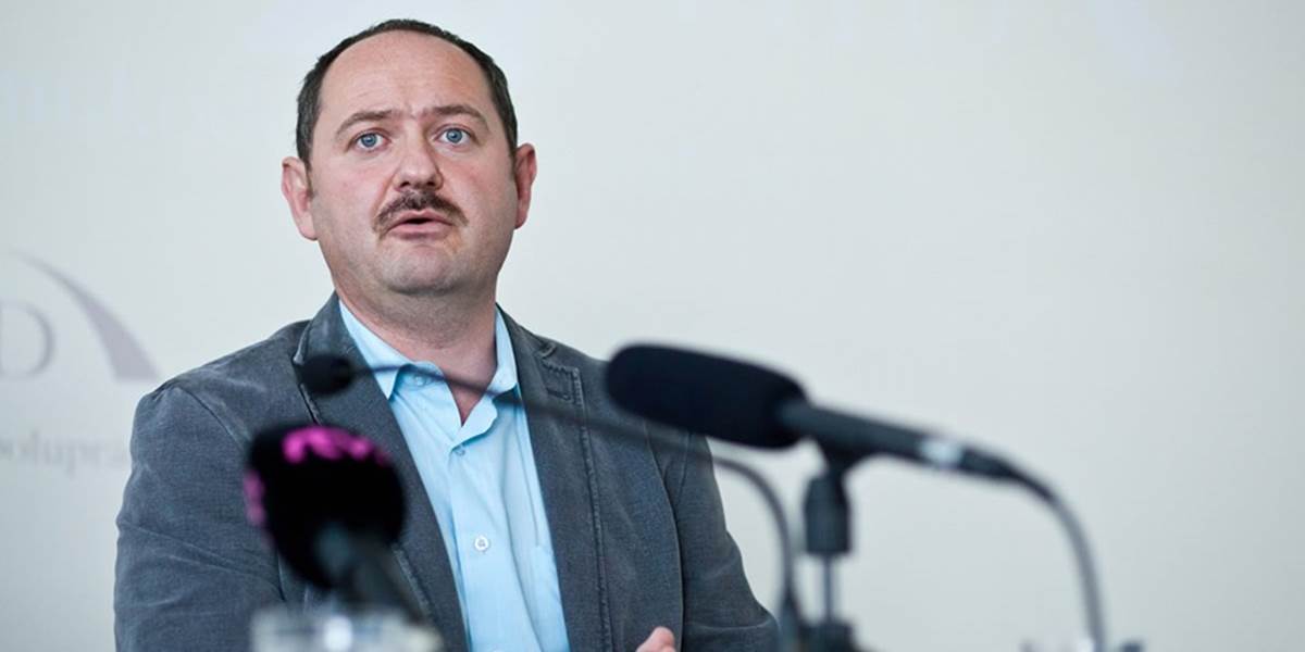 Simon a Mičovský: Vláda chce cez štátne podniky trestať kritikov