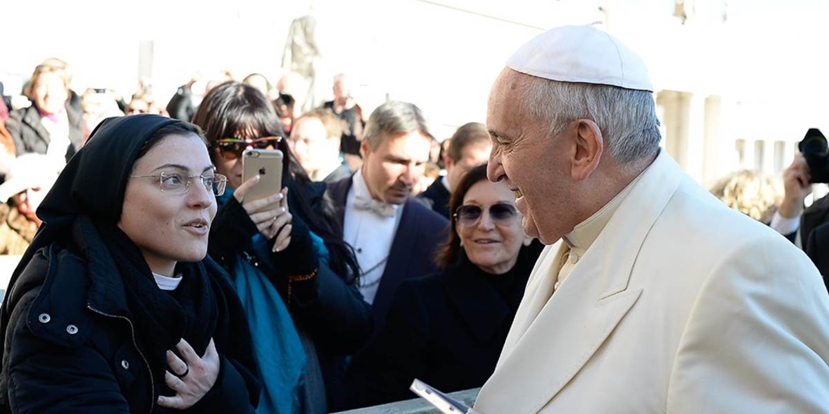 Pápež František dostal CD od mníšky, ktorá vyhrala taliansky Hlas