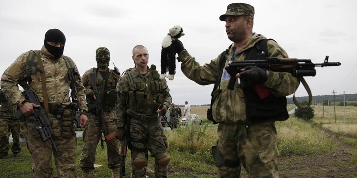 Prímerie na Ukrajine sa naďalej porušuje, separatisti útočia aj na svojich