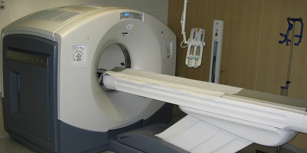 Poslanci NR SR preverovali nákup CT prístrojov vo Fakultnej nemocnici v Trenčíne