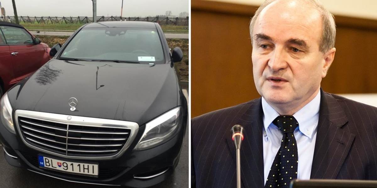 FOTO Auto guvernéra NBS pred nákupným centrom v Kittsee: Čo tam robil?!