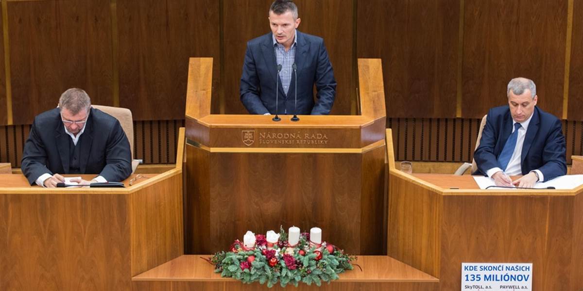 Počiatek: Kritizujete firmu Fleetpay, ktorú ste sami chceli priamo zazmluvniť