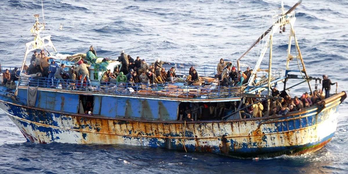 Pri nehode rybárskeho člna 11 mŕtvych a 23 nezvestných