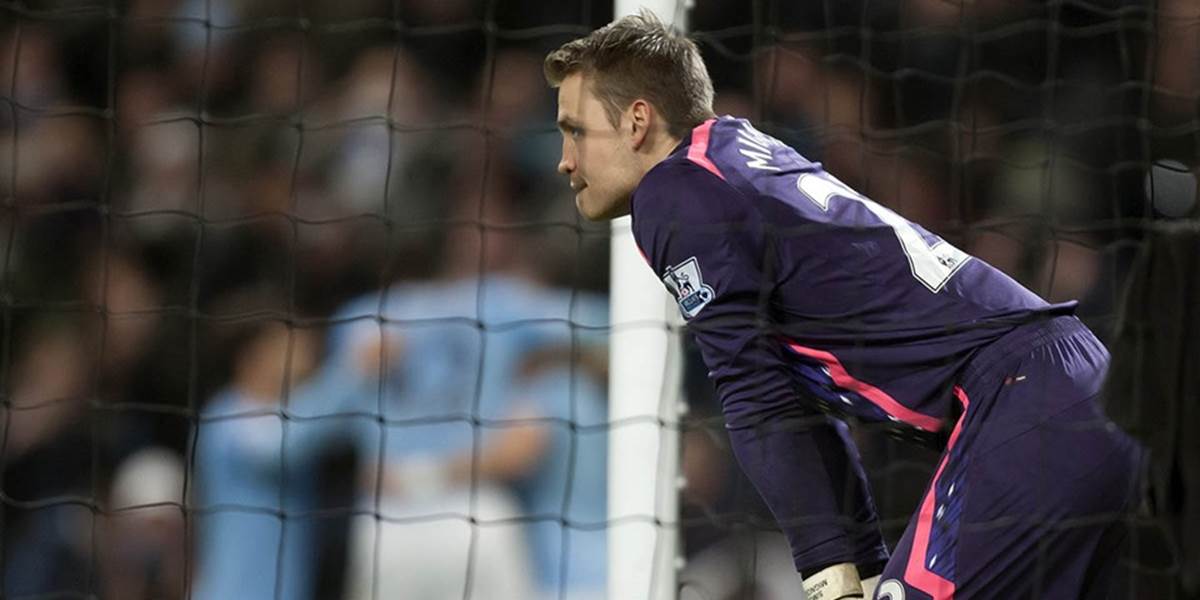 Brankár Liverpoolu Mignolet na neurčito preč z prvej línie