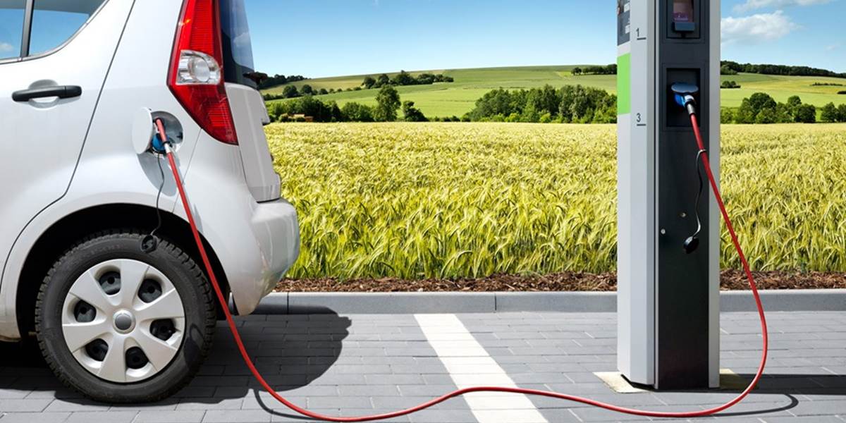 Nová štúdia: Nie všetci, ktorí jazdia na elektrických autách šetria životné prostredie!