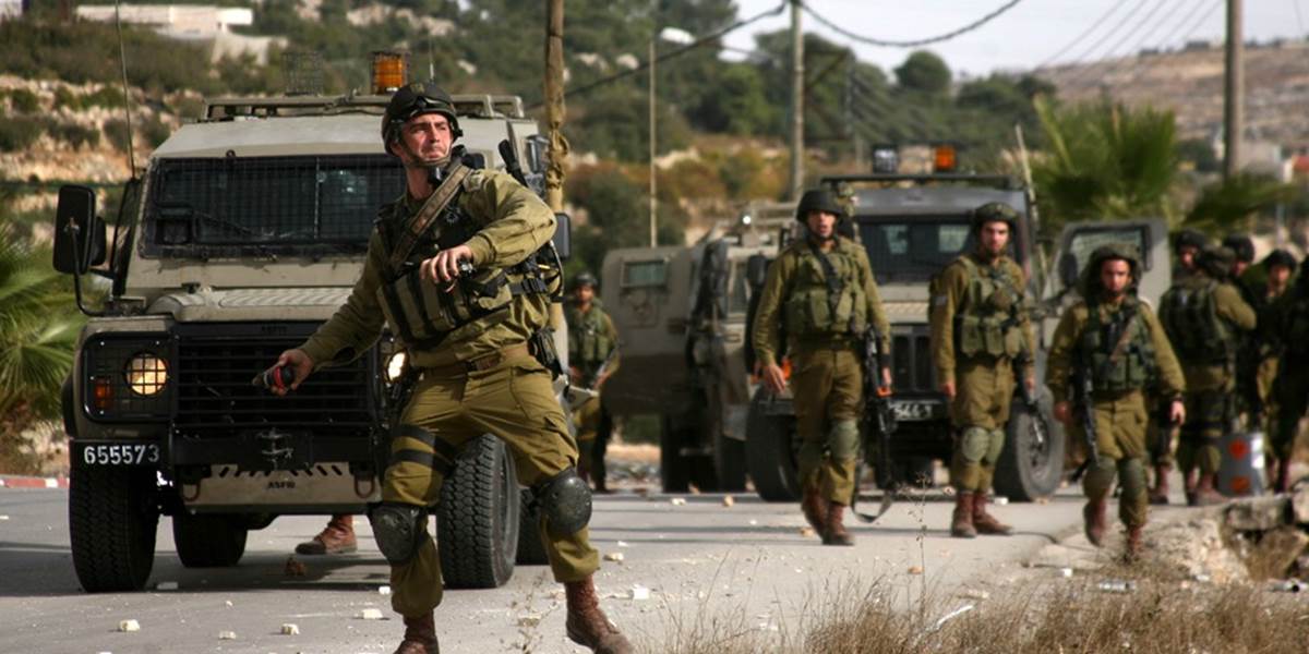 Izraelskí vojaci zastrelili v utečeneckom tábore Palestínčana