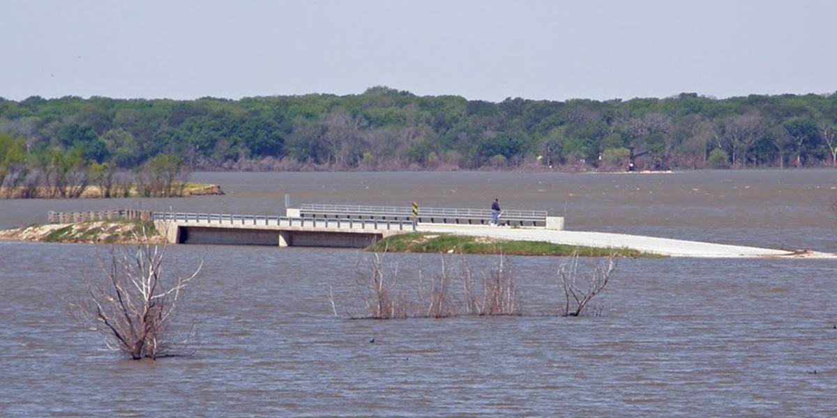 Vo vode v Riu objavili superodolné baktérie