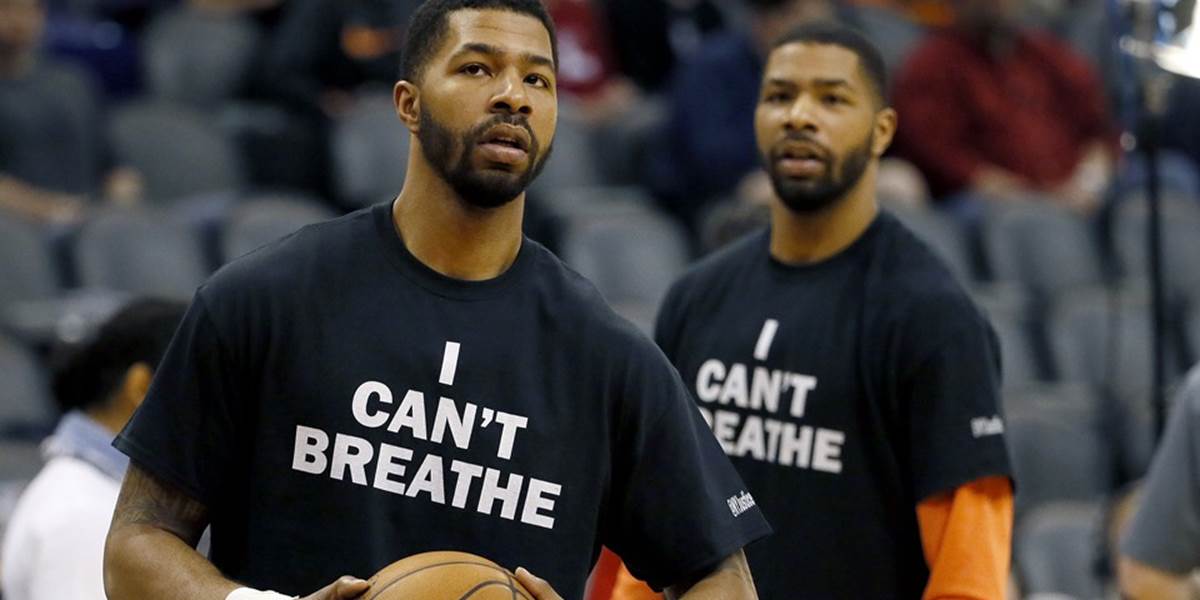 NBA: Aj hráči Phoenixu s tričkami Nemôžem dýchať