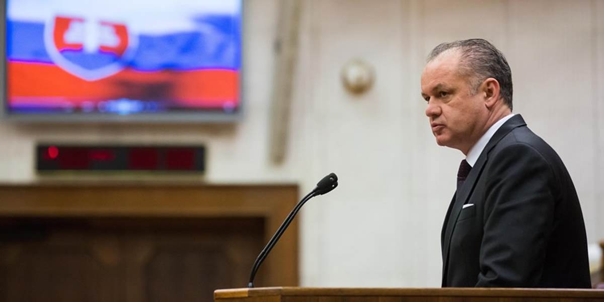 Prezident podpísal novelu školského zákona