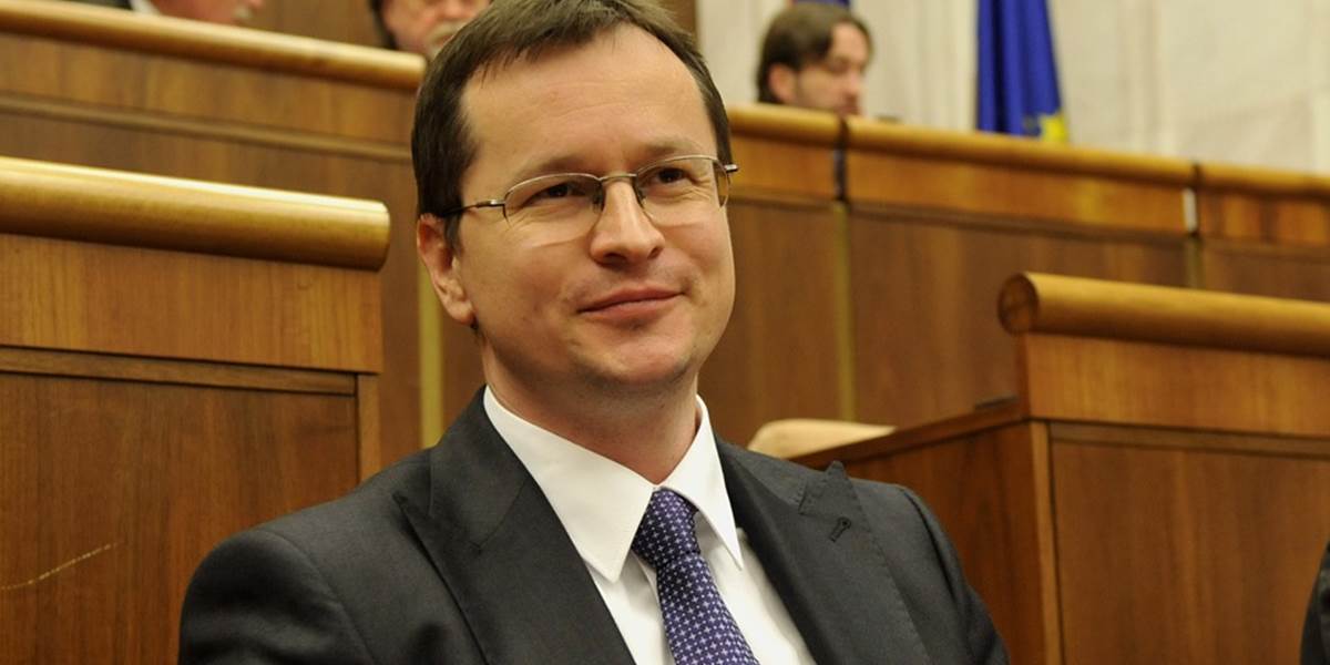 Ministerstvo školstva rozdalo sedem vozidiel zo svojho parku