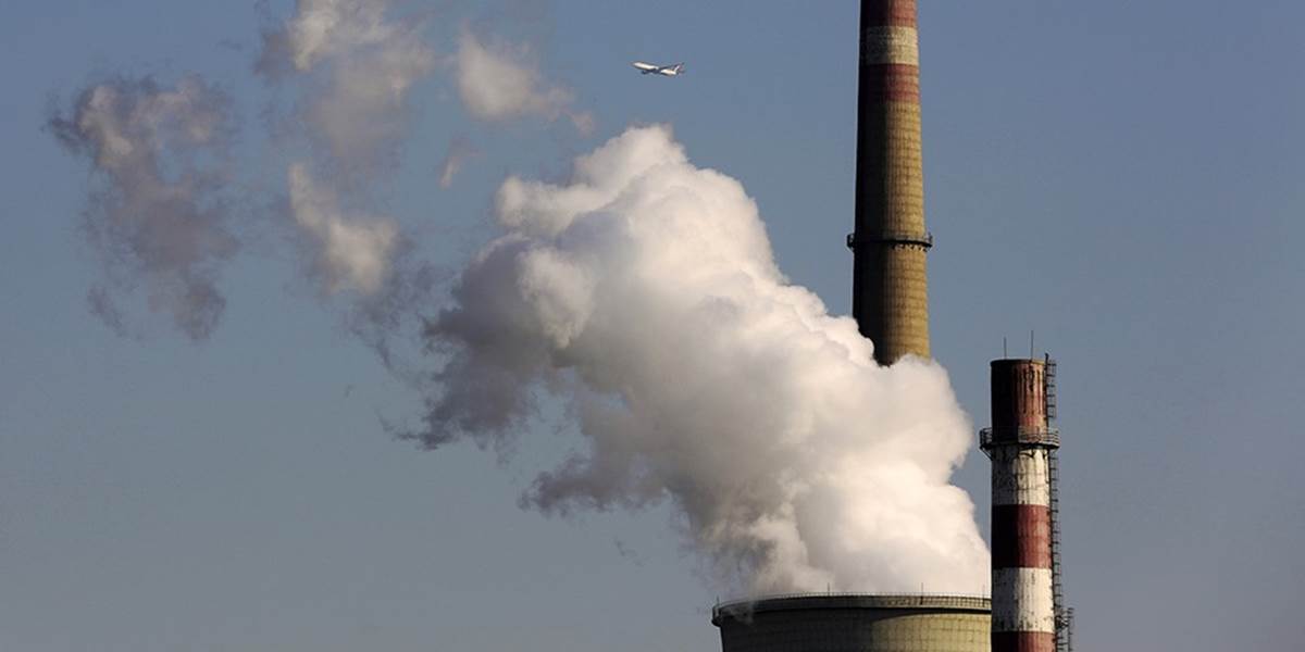 Ukrajina pre nedostatok uhlia odstavujú elektrárne