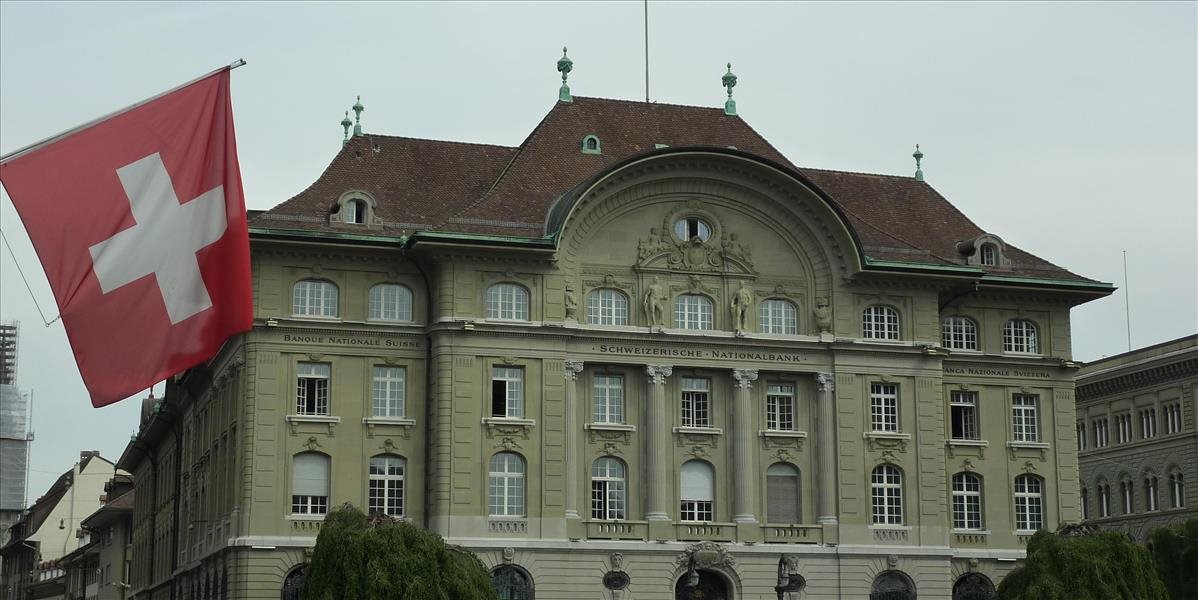 Švajčiarska národná banka zaviedla negatívne sadzby