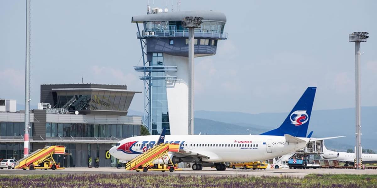 Pred Vianocami sa posilnia aj lety z bratislavského letiska