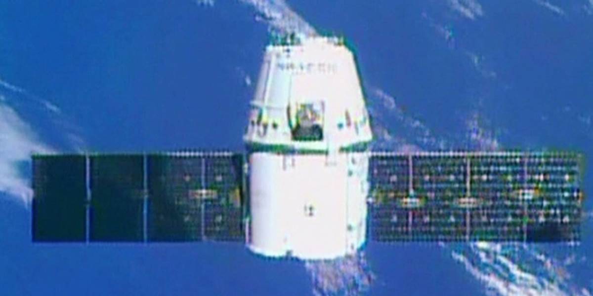 Spoločnosť SpaceX odložila vianočnú dodávku zásob na ISS až na január