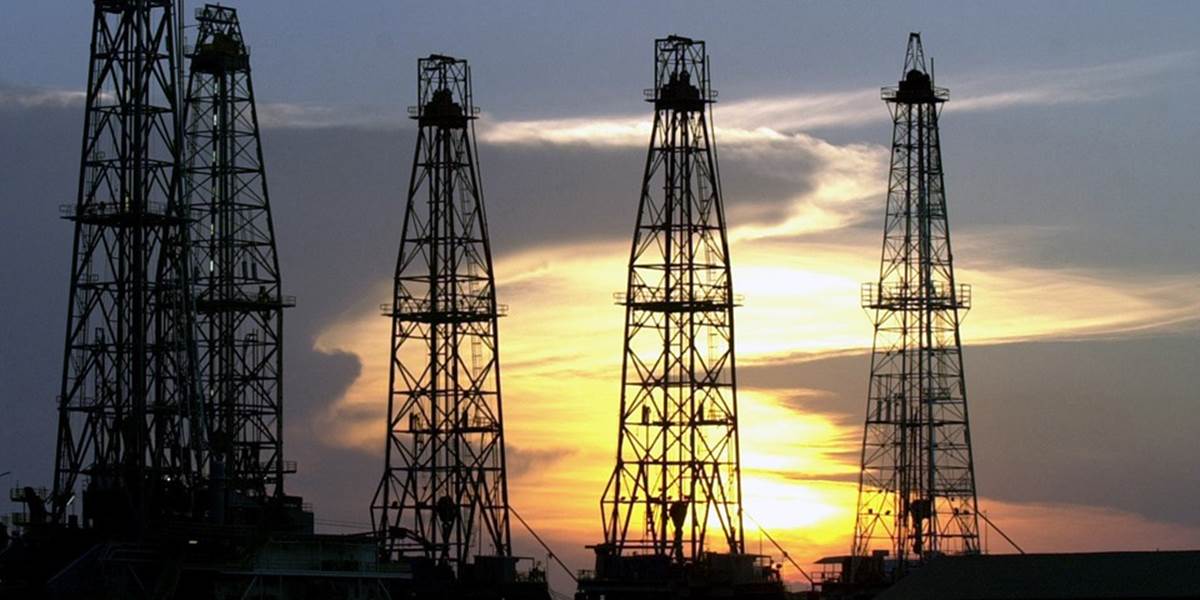 Britský ropný priemysel je v kríze, nízke ceny ropy neumožňujú nové investície